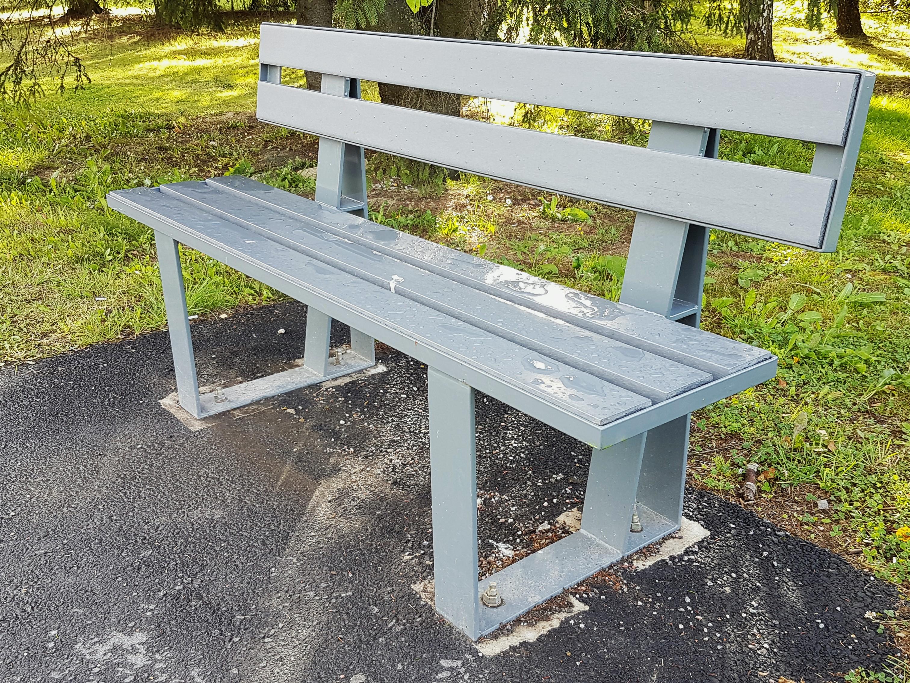 Pink pingid tehtud taaskasutatud plastikust